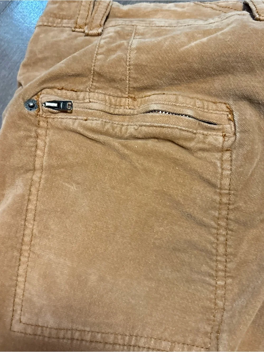 Free People Hit Back Slim Flare velvet corduroy pants Size 6 Tan